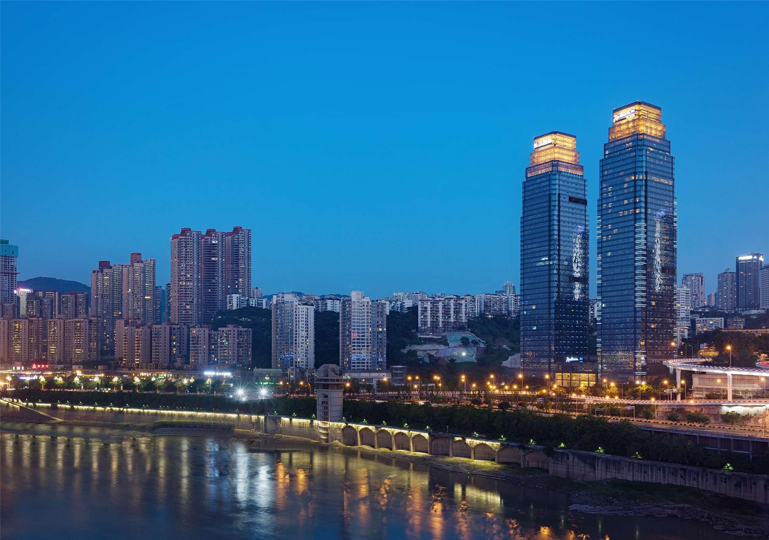 Radisson Blu Plaza - Free 2 Bottle Of Local Beer Per During Hotel Chongqing